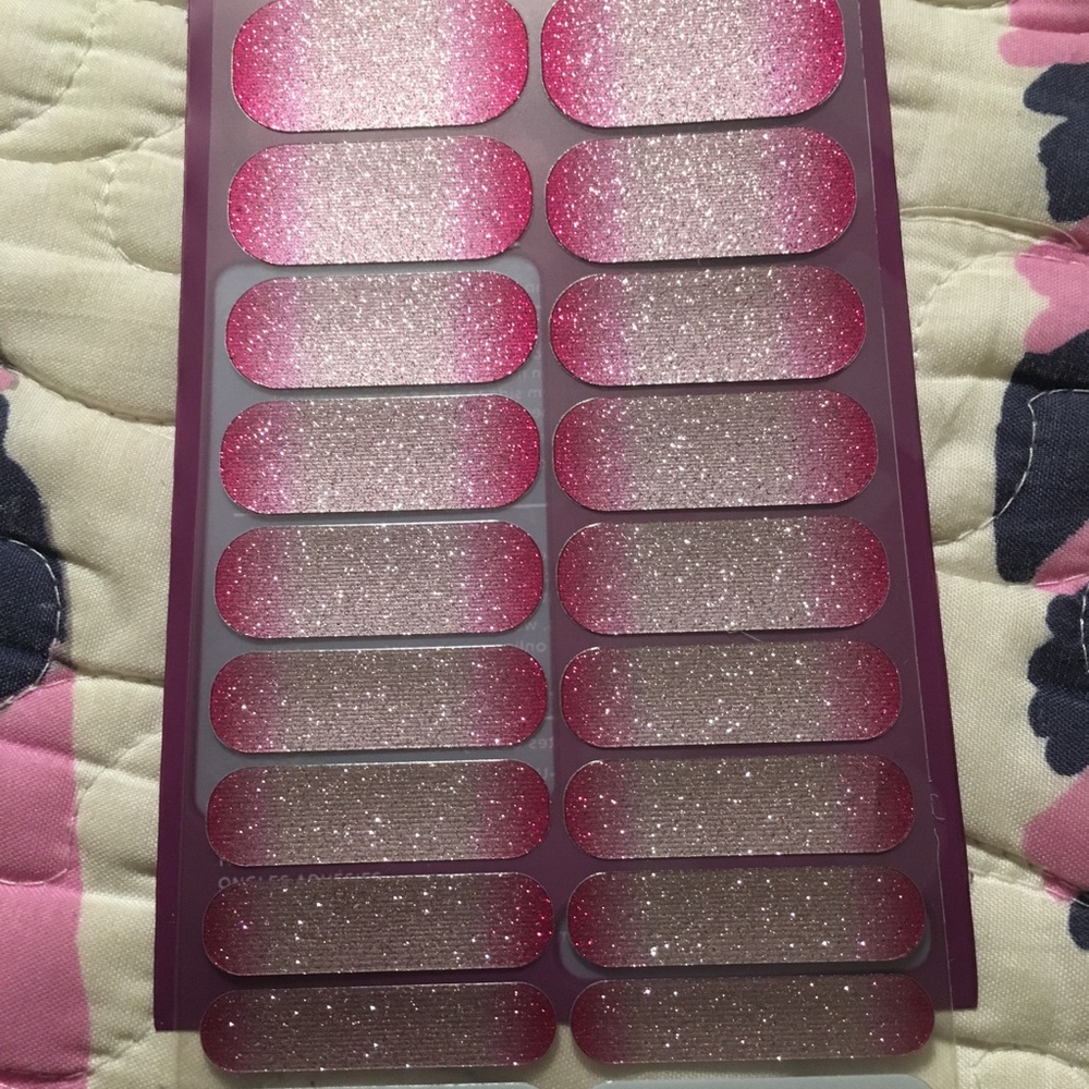 Jamberry nail wrap